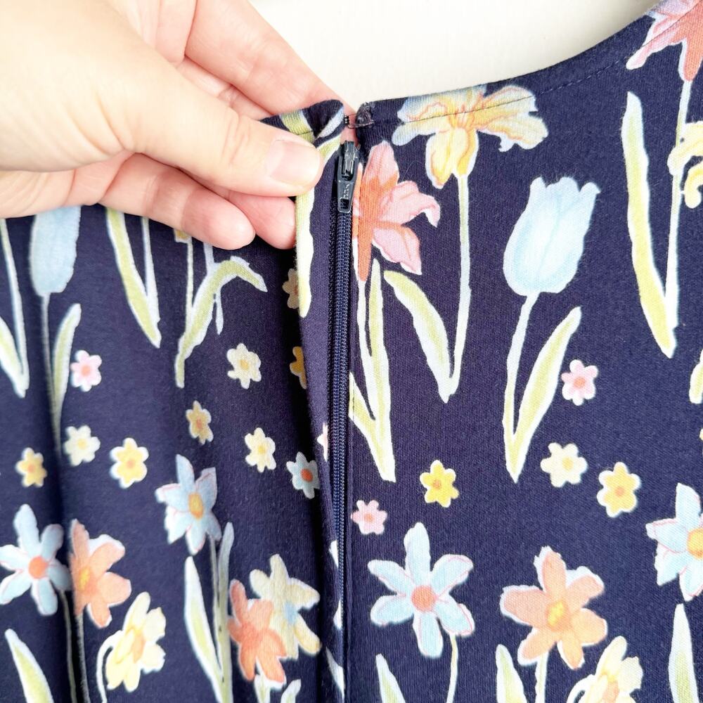 VTG Talbots Floral Maxi Dress Lace Sleeve Detail Tulip Print Navy Short Sleeve L - Picture 16 of 16